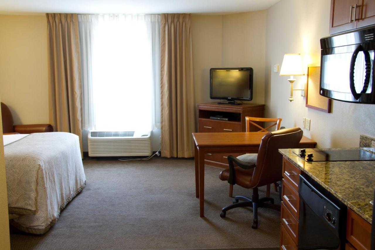 Candlewood Suites Champaign-Urbana University Area By Ihg Dış mekan fotoğraf