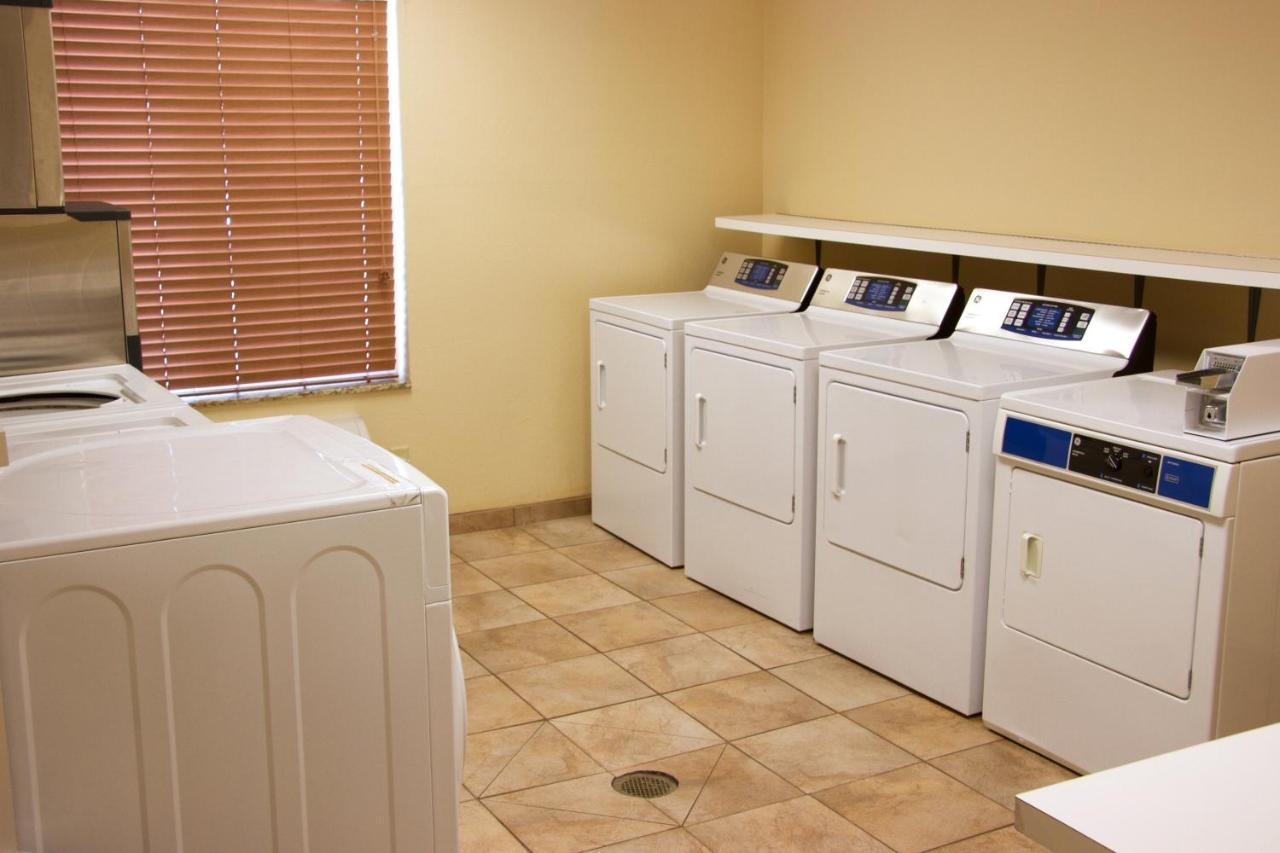 Candlewood Suites Champaign-Urbana University Area By Ihg Dış mekan fotoğraf