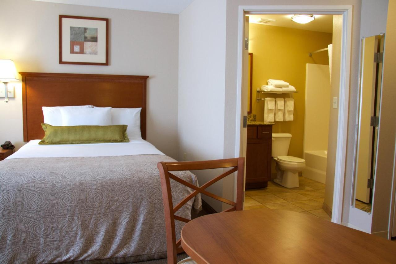 Candlewood Suites Champaign-Urbana University Area By Ihg Dış mekan fotoğraf