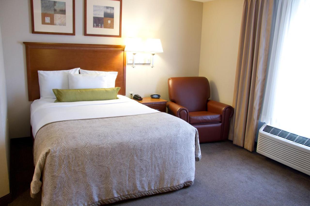 Candlewood Suites Champaign-Urbana University Area By Ihg Dış mekan fotoğraf