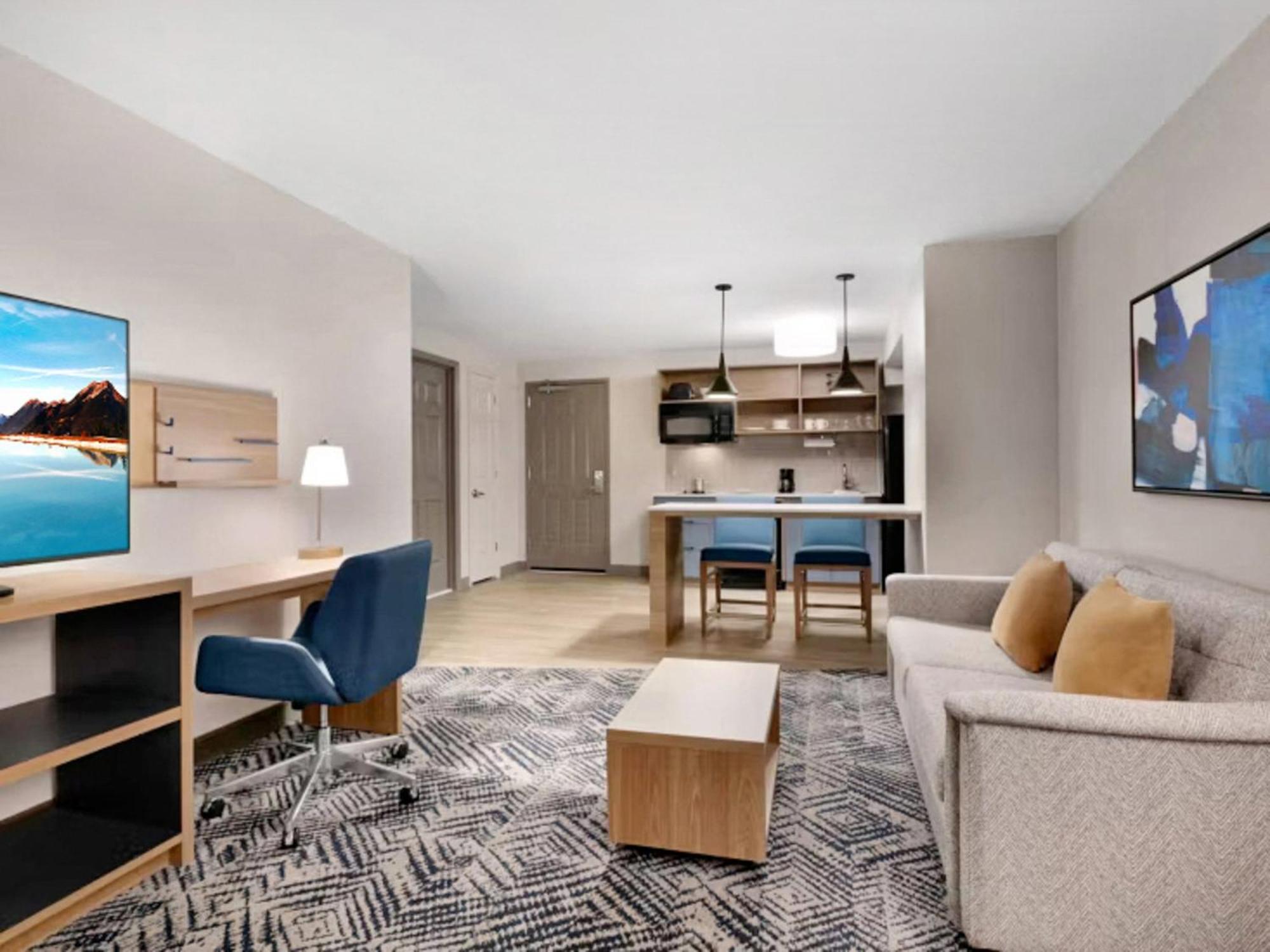 Candlewood Suites Champaign-Urbana University Area By Ihg Dış mekan fotoğraf