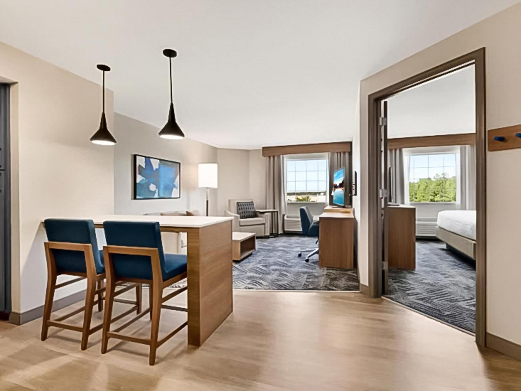 Candlewood Suites Champaign-Urbana University Area By Ihg Dış mekan fotoğraf