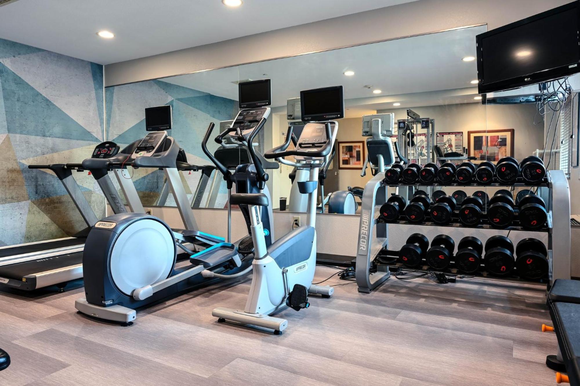 Candlewood Suites Champaign-Urbana University Area By Ihg Dış mekan fotoğraf