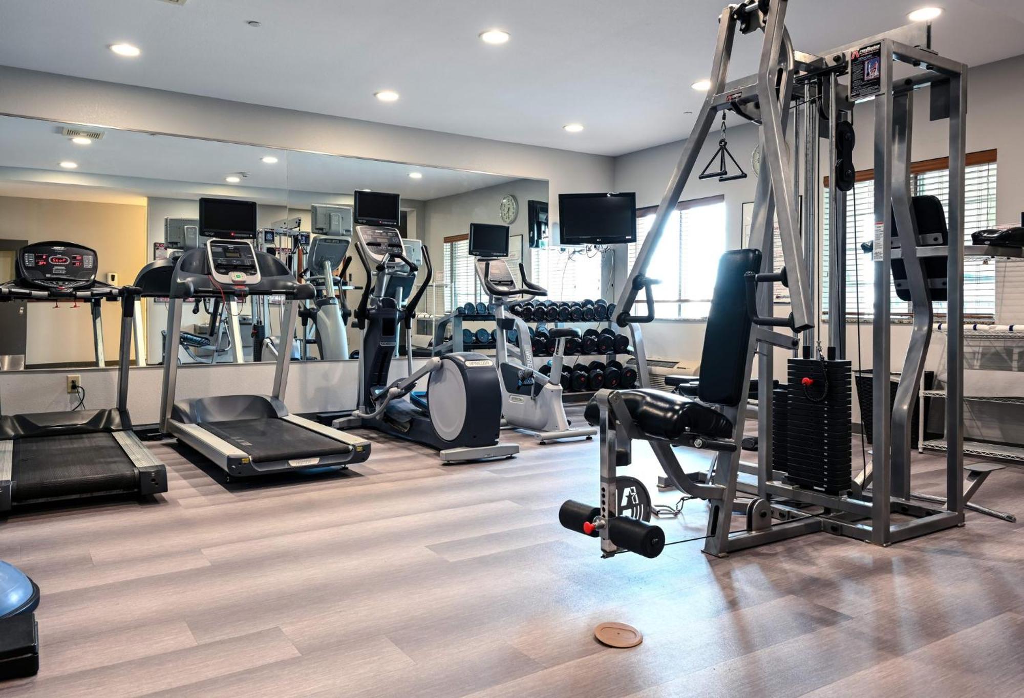 Candlewood Suites Champaign-Urbana University Area By Ihg Dış mekan fotoğraf