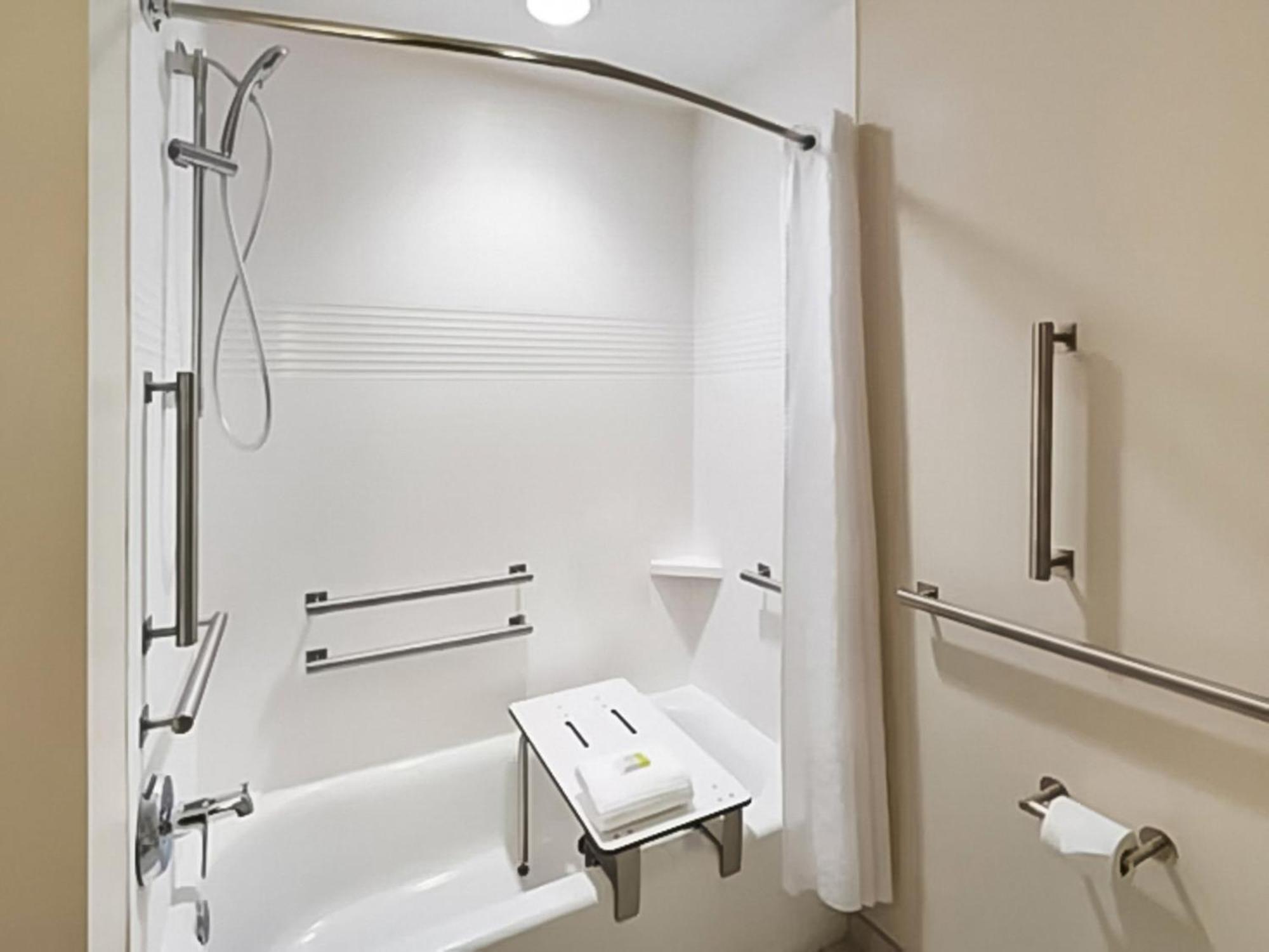 Candlewood Suites Champaign-Urbana University Area By Ihg Dış mekan fotoğraf
