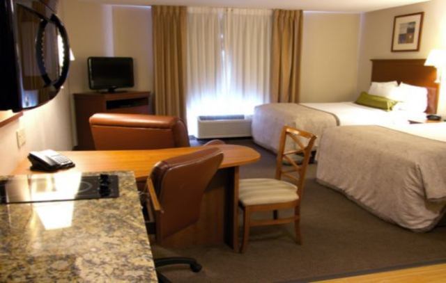 Candlewood Suites Champaign-Urbana University Area By Ihg Dış mekan fotoğraf